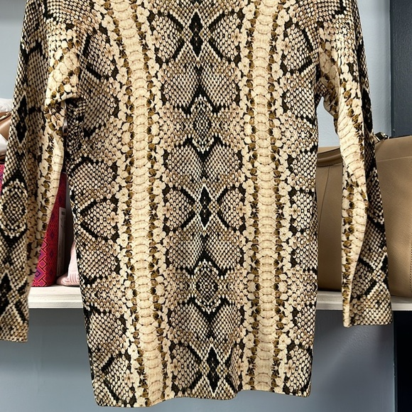 J. Crew Merino Wool snake print Tippi sweater. Size Medium - Picture 6 of 7